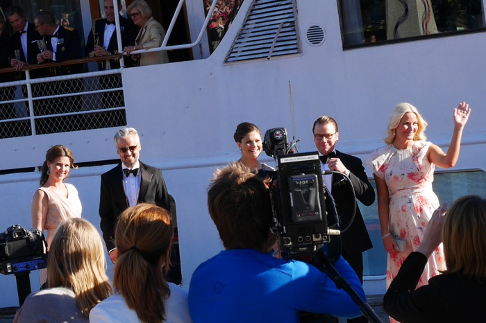 Prinssi Carl Philipin ja Sofia Hellqvistin häät, paikalla Tukholmassa, Hovikirjeenvaihtaja, kuninkaalliset